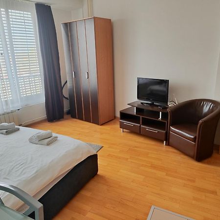 Belle Apartments-Elegance Apartments Belgrado Esterno foto